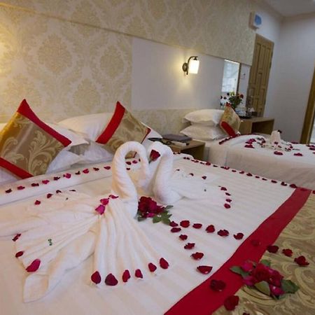 Orient Hotel Мандалай Екстер'єр фото