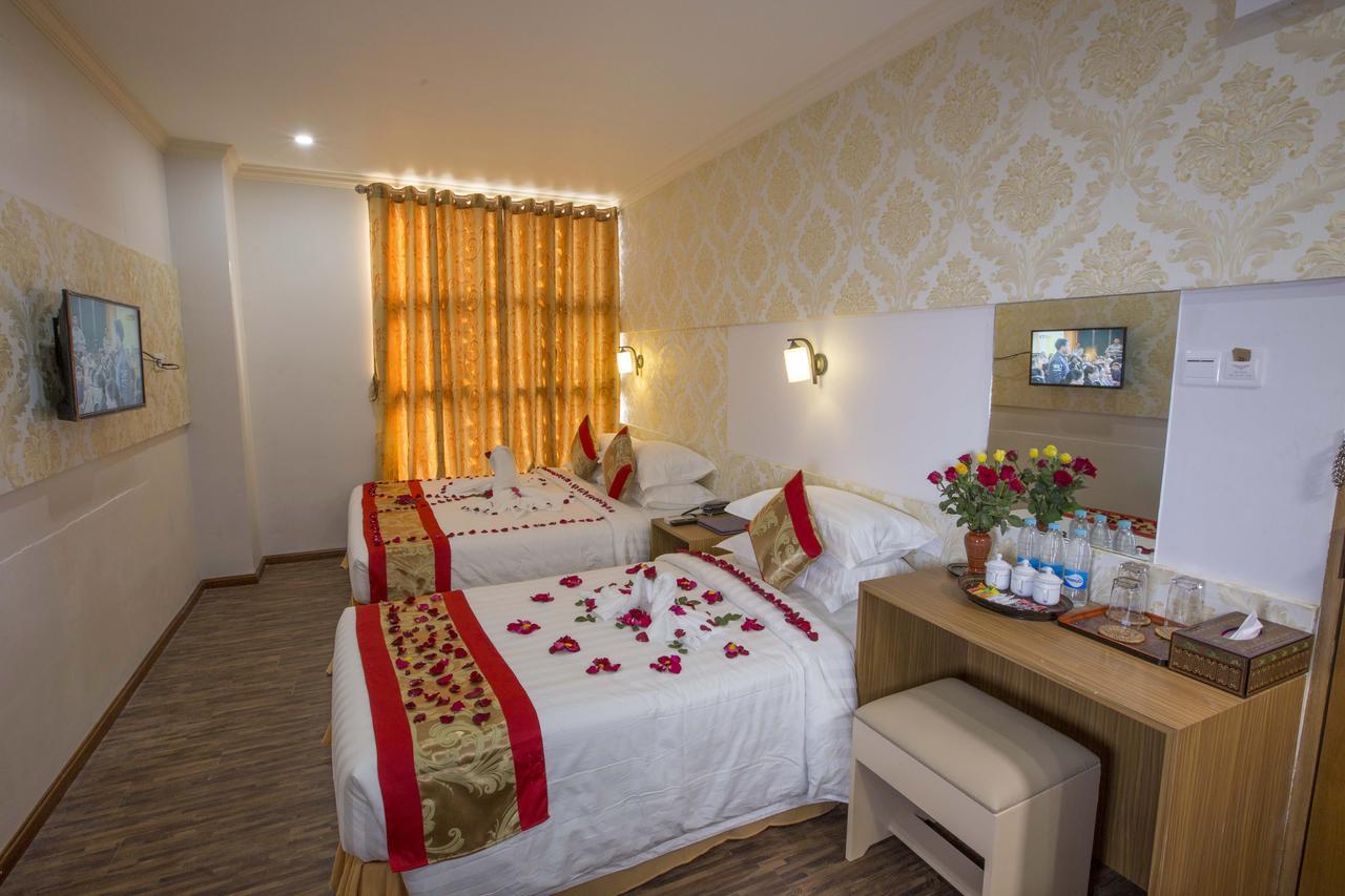 Orient Hotel Мандалай Екстер'єр фото